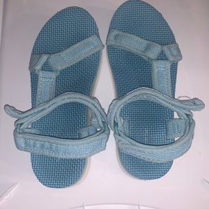 Women sandals